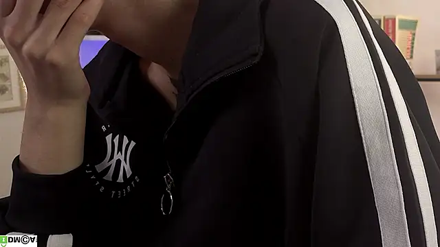 CaliMacKay - show boobs
