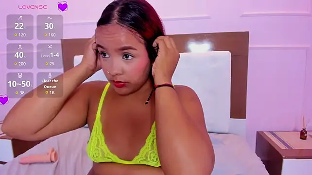 SCARLETT_MONROE9 - Duzlize fingers in my pussy wet