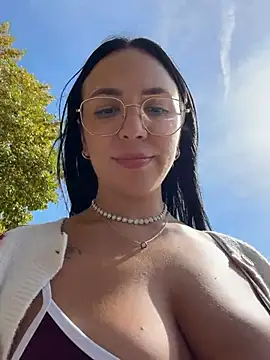 Bunny_Lush - RUB PUSSY TILL SHAKING