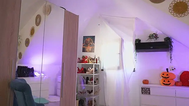 Amaliamour - Naked is always better