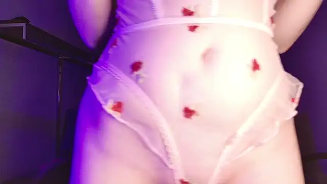 Di_na_Bell - topless