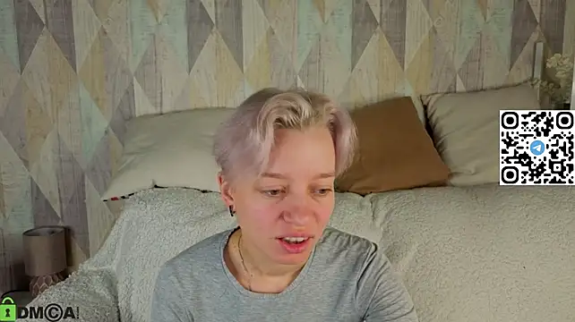 Michelle_Blond - spank ass