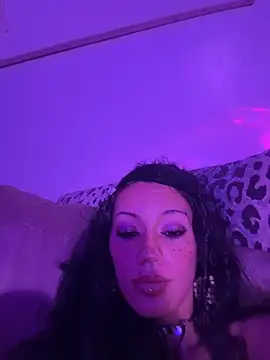 Luxxlola - Wanna see my mini bikini?