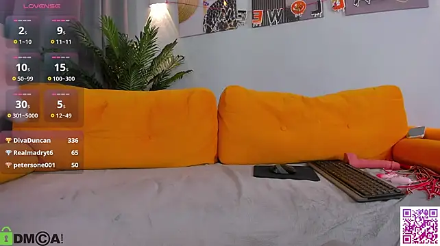 Monika_Martinezz - teasing naughty ass
