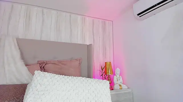 Cleo_johnson - ⭐A good blowjob in doggy style⭐