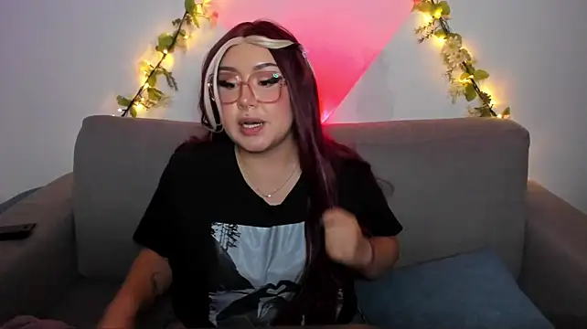 Valyi_ - Flash boobs + oil