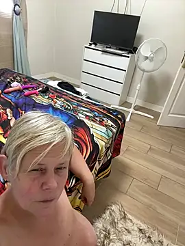 VyC7564 - 5 video plug. Anal