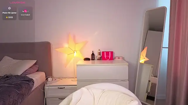 SmolCutie - STRIP TILL NAKED