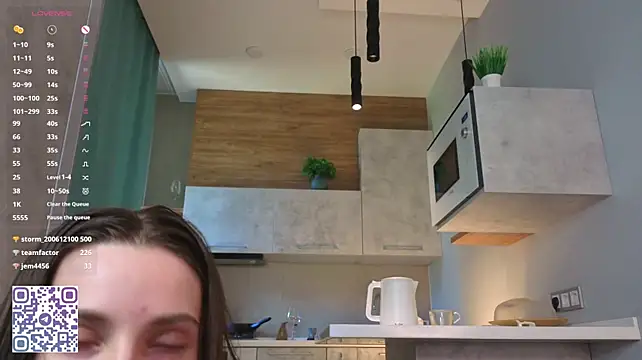 DonnaBurkee - lick my boobs and suck nipples