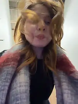 SlavicCandy - stick 1 finger in anus (public WC)