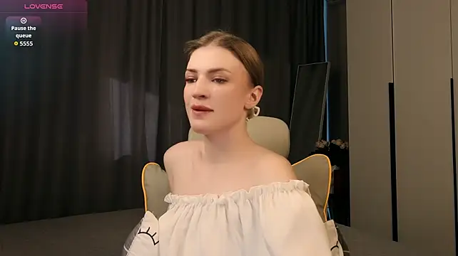 Kaiasky - massage my tits (close)