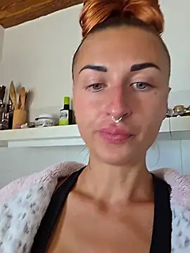 Kylie_blck - Pussyfingering zoom+1SurpriseVideo