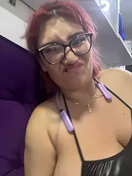 Cerecitaa02_ - move ass fron my boss