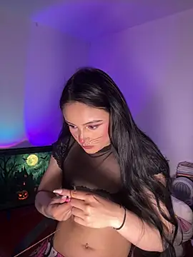 Salome_polaniiee - show boobs close up 🎃🎃