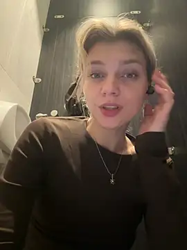 ValenciaShock - SPANK MY WET PUSSY