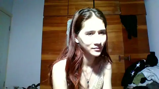 NickiKisinger - Camel toe