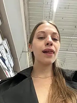Olivia_Jemison - Deep BJ in STORE