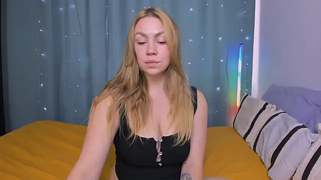 YummyYam - Playing with and Sucking my TITS💦💦💦