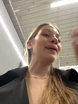 Olivia_Jemison - Deep BJ in STORE