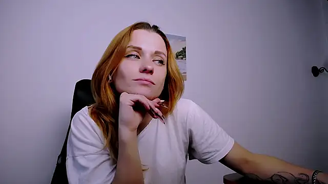 PeppyMia - sexy dance + slap on as