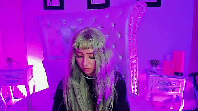 Pola_Pnk - Big squirting show