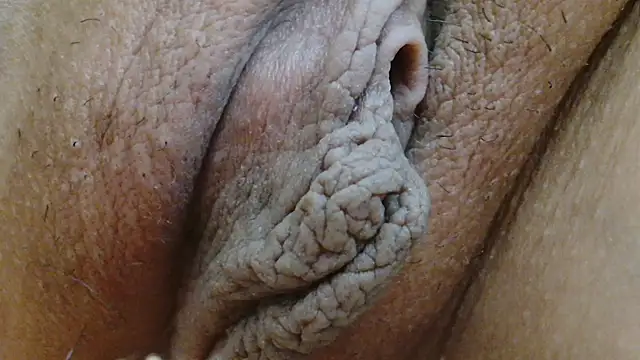 Sonyx - shave my pussy and head to bald again