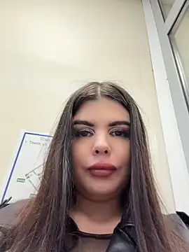 AmelliaDiamond - Amelia kiss ass Adel