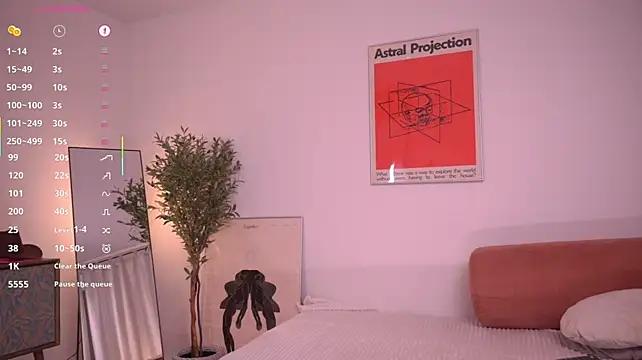 Pheromoon - tease my lips w tongue close2cam