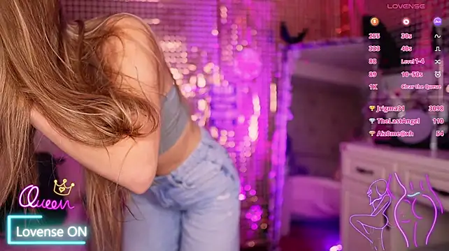DiannaJOY - Strip-Tease
