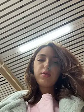 DollyTall - MAKE ME CUM IN PARKING 🥵