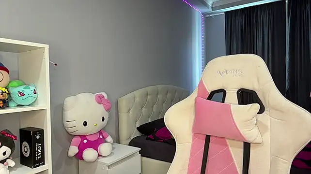 ShadowBarbie - suck dildo