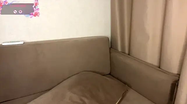 JennySky - LUSH INSIDE MY TIGHT PUSSY AND FLASH