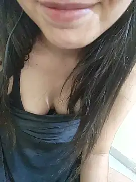 CuteSarikaLIVE - Ass show