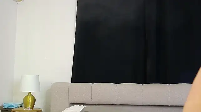 KarmaFoxx - make me wet and hard