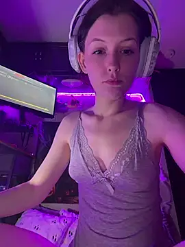 Lilactease - ✨💦pussy play over camera💦✨