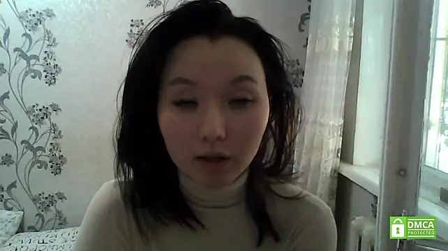 QuyenLuellen - going to play with my boobs