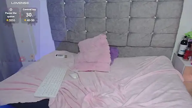 Chole_lux - 2 finger in ss