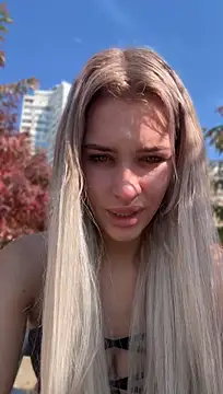 KikiWatson - Show pussy in public 😍🔞