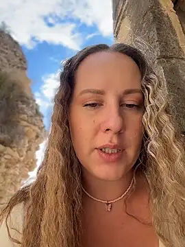 Mona_Plus - 3Fingers pussy💦Squirt outdoor💦LT video