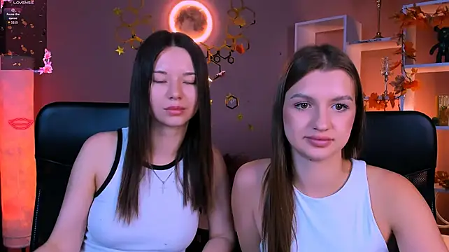 Bloom_night - spank ass 3 time