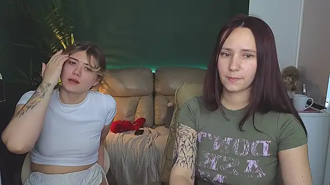 HotCaramellsTV - POUR CREAM ON ASS+ :gift:4LT