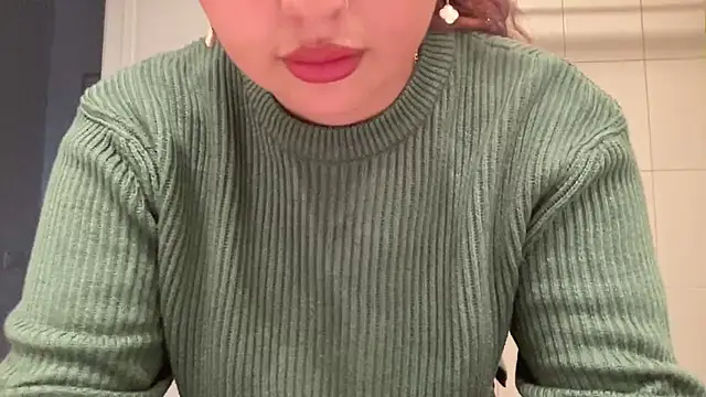 Elpatrona94 - make me horny while getting ready