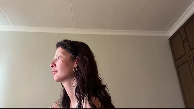 Mulaniha - Pinch my nipples + spank my breasts