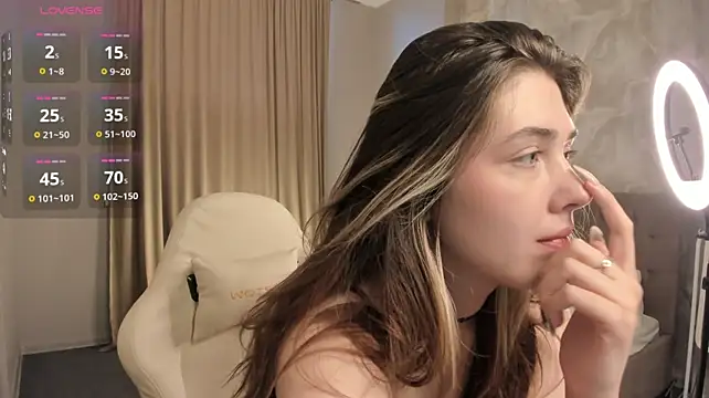 Vanessa_Walters - Spread pussy close up+tease clit