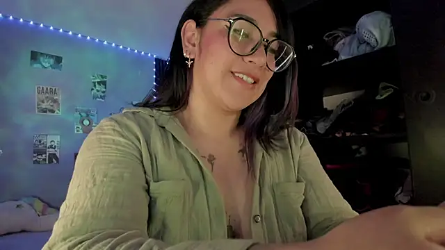 Julibella_sweet - show ass
