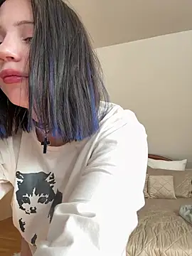 YourLittleDevil - A big squirt to start the day off right