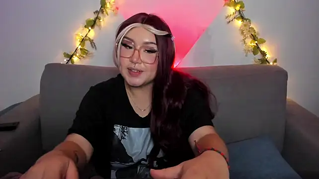 Valyi_ - Flash boobs + oil