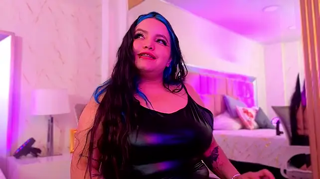 Abby_Taylor28 - Spanks in doggy x 15