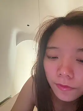 Puting_q - 户外偷偷闪露