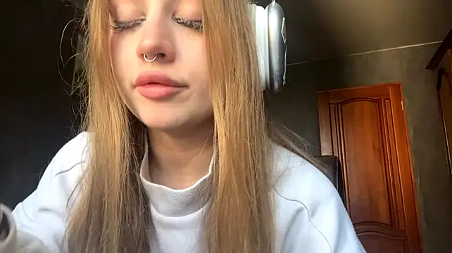 MyrtisBrighter - Play wyth pussy